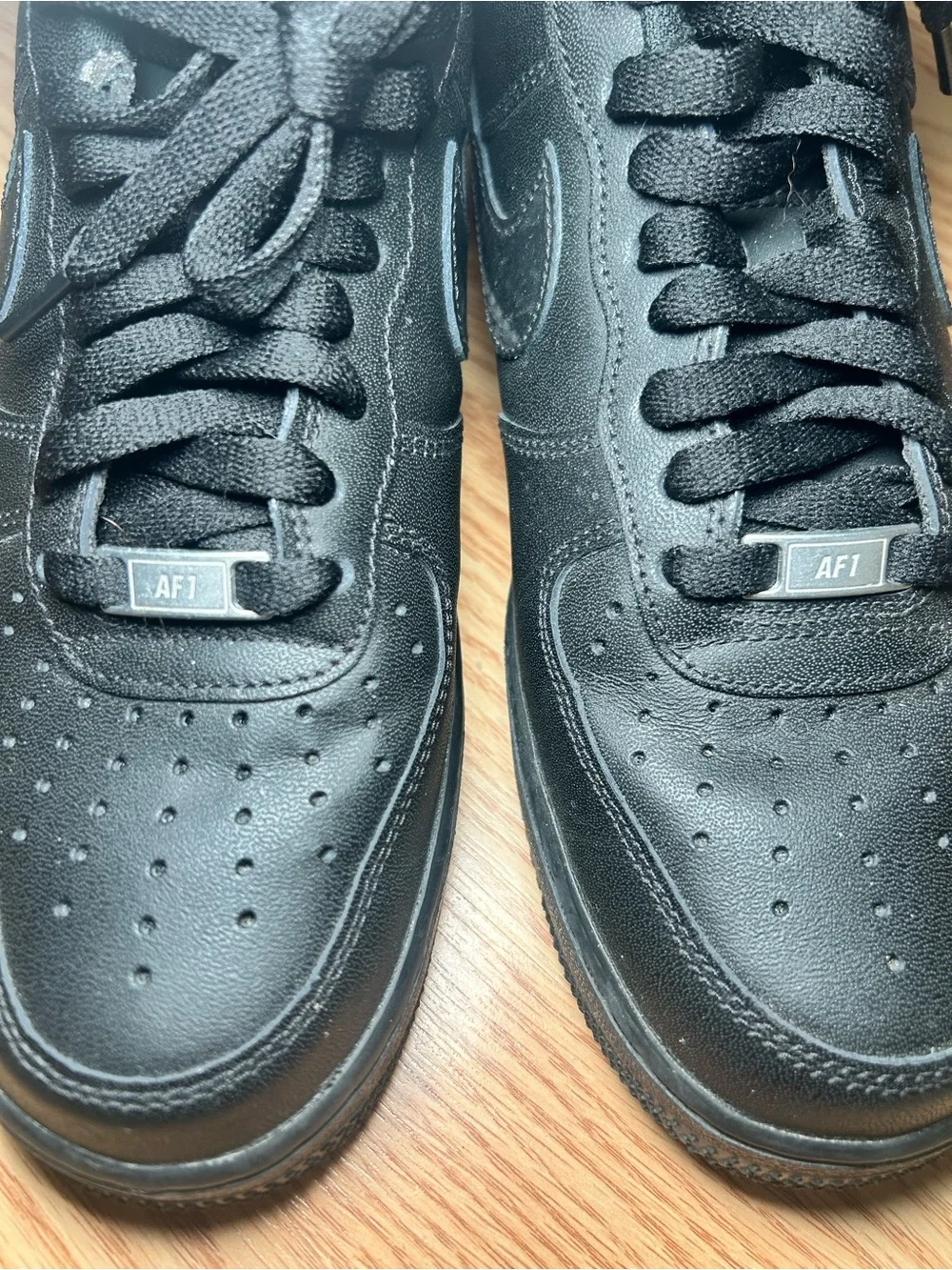 Nike Air Force 1 Low Triple Black Sneakers Men’s Size 8.5